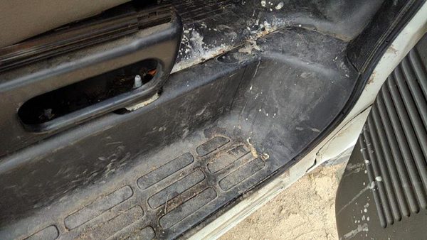 03-24 Chevy Express Van Passenger Right Front Sill Step Kick Panel Oem — photo 5