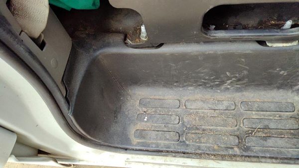03-24 Chevy Express Van Passenger Right Front Sill Step Kick Panel Oem — photo 2