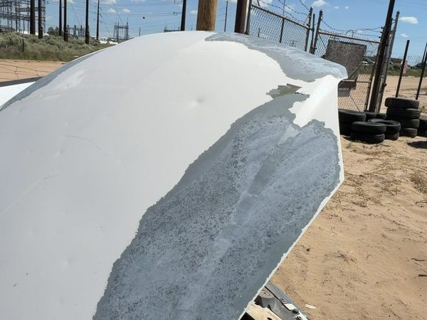 2006 Chevy Monte Carlo Hood White 40U — photo 2