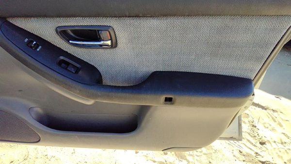 2000-2002 Subaru Legacy Passenger Right Front Door Trim Panel With Switches Gray — photo 7