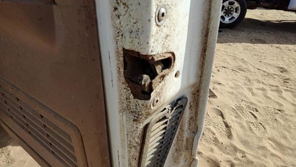 1992-1999 Chevy Silverado 1500 Passenger Right Front Door Latch With Rods/Cables — photo 3