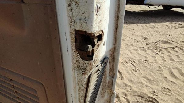 1992-1999 Chevy Silverado 1500 Passenger Right Front Door Latch With Rods/Cables — photo 4