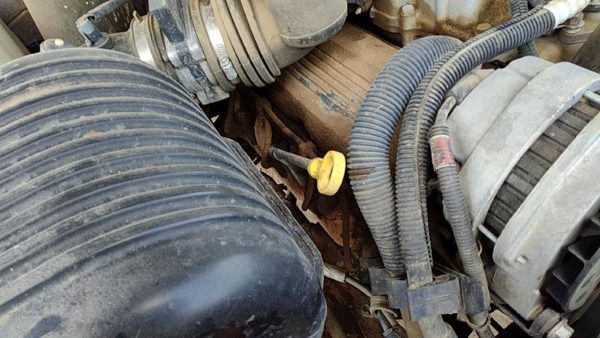 1997 Chevy Pickup 2500 Exhaust Manifold Silverado 7.4L AT 4x4 — photo 1