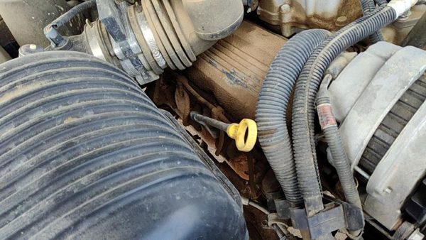 1997 Chevy Pickup 2500 Exhaust Manifold Silverado 7.4L AT 4x4 — photo 3