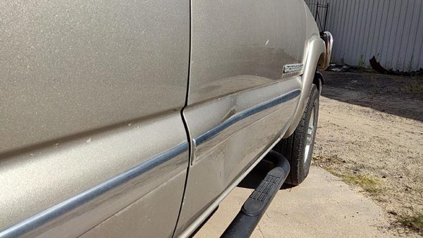 2002 GMC Sierra 2500 HD Front Door RH 11U 4DR Pewter Metallic 11U — photo 4