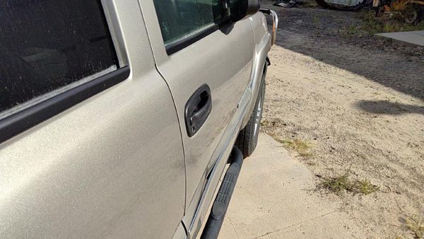 2002 GMC Sierra 2500 HD Front Door RH 11U 4DR Pewter Metallic 11U — photo 3
