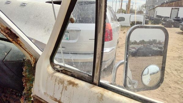 71-77 Van B200 Passenger Right Front Vent Window Small Door Glass With Frame Oem — photo 4