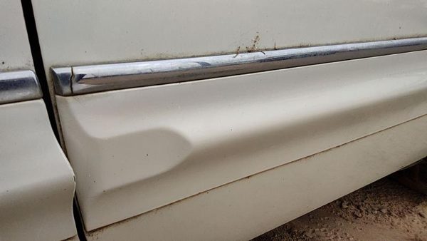 97-05 Buick Park Ave Driver Left Rear Moulding From Door Oem Back Trim White 78u — photo 3