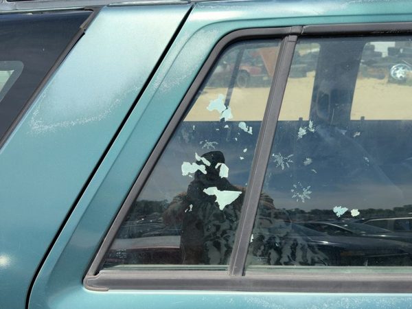 91-97 Rodeo Passenger Right Rear Vent Window Back Door Glass With Frame Oem — photo 1