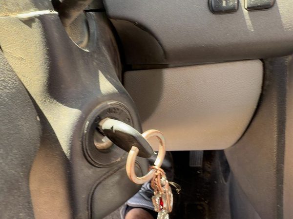 2005-2010 Chevy Cobalt Ignition Switch Assembly With Key Complete Electrical Oem — photo 1