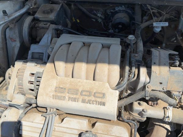 93-94 Olds Eighty Eight Complete Fuel Rail With Injectors Set Loaded Oem 3.8L — photo 2