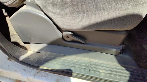 03-07 Sierra 1500 Hd Passenger Right Side Seat Trim Panel Oem Pewter 69D — photo 4