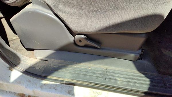 03-07 Sierra 1500 Hd Passenger Right Side Seat Trim Panel Oem Pewter 69D — photo 3