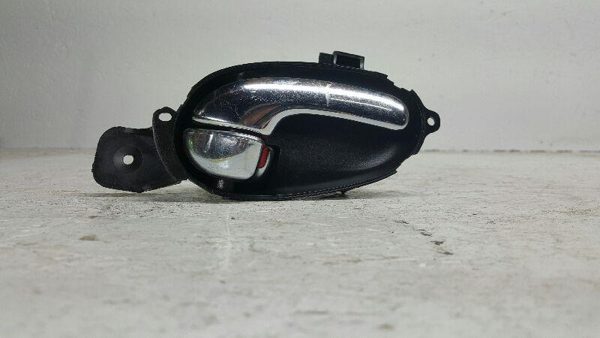 2008 Trlblz Outside Door Handle RH OEM Trailblazer Passenger Right Rear Back — photo 1