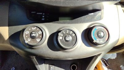 2006-12 Toyota Rav-4 Temperature Control Module In Dash Heater Ac Head Unit Oem