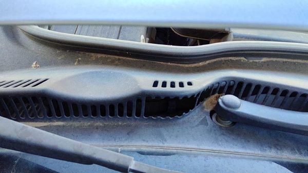 2006-2010 Vw Passat Windshield Wiper Cowl Vent Trim Panel Oem Cover — photo 9
