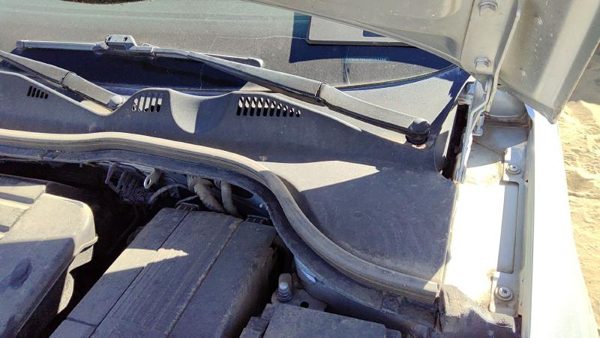 2006-2010 Vw Passat Windshield Wiper Cowl Vent Trim Panel Oem Cover — photo 3