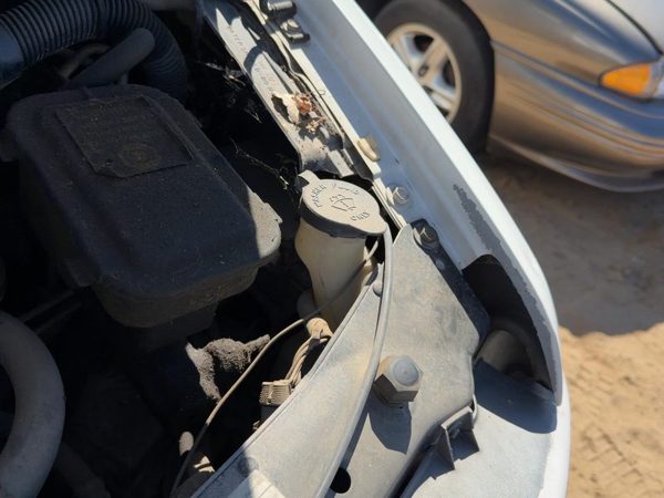 97-02 Express 2500 Windshield Washer Fluid Reservoir With Pump Oem Wiper Tank — photo 4
