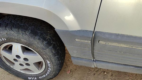 1994 Jeep Grand Cherokee Driver Left Moulding From Fender Oem Trim Strip — photo 4