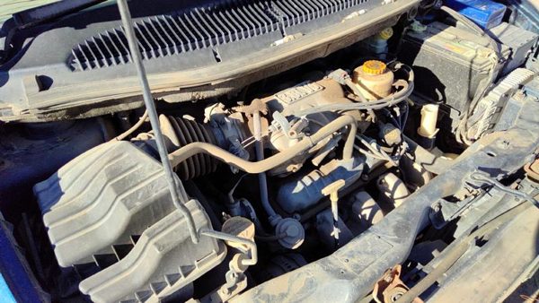 2001 Dodge Caravan Exhaust Manifold 3.8L — photo 8