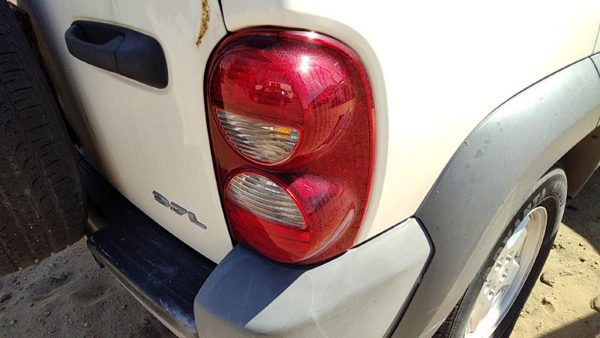2005-2007 Jeep Liberty Passenger Right Tail Light Brake Lamp Oem Rear 55157060Ag — photo 1