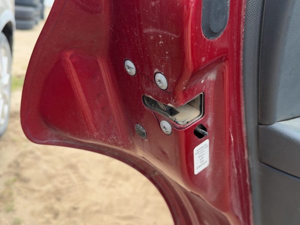01-10 Chrysler Pt Cruiser Driver Left Rear Door Latch With Rods/Cables Oem Back — photo 1
