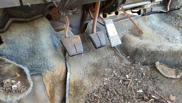 1985 Pontiac Sunbird Complete Clutch And Brake Pedal Assembly Oem — photo 2
