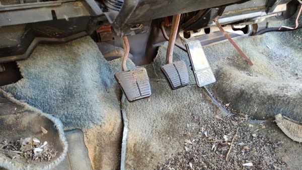 1985 Pontiac Sunbird Complete Clutch And Brake Pedal Assembly Oem — photo 4