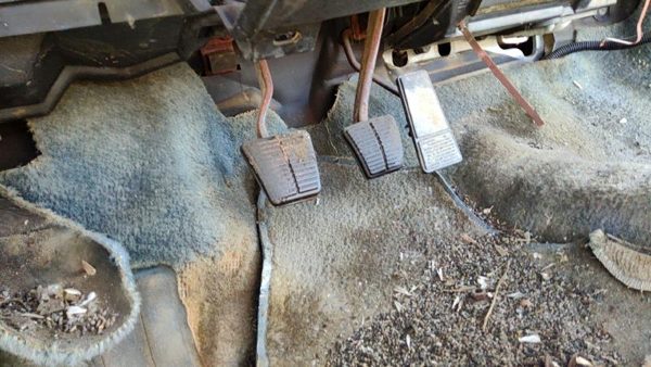 1985 Pontiac Sunbird Complete Clutch And Brake Pedal Assembly Oem — photo 3