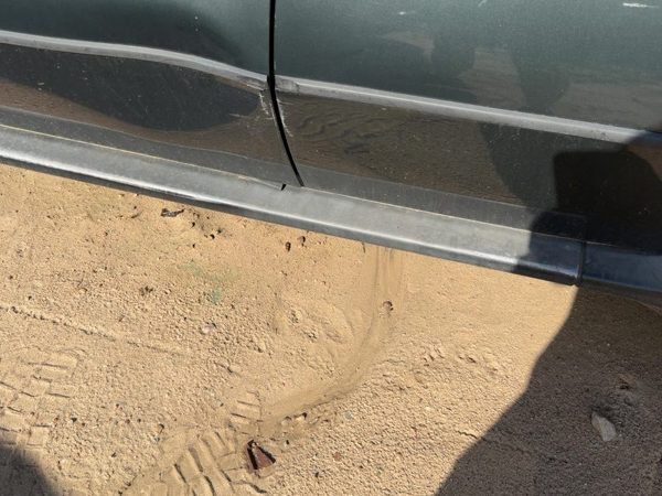 00-06 Bmw X5 Driver Left Lower Rocker Panel Moulding Oem Without Running Board — photo 4