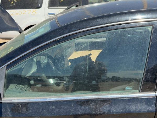 2014 Nissan Sentra Front Door Glass/window LH — photo 2
