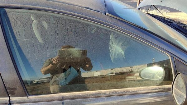 1998-2004 Dodge Intrepid Passenger Right Front Side Window Door Glass Oem — photo 1