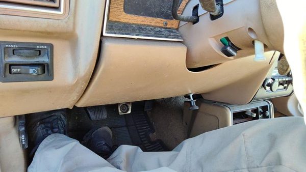 1984 Ford Tempo Lower Dash Under Column Knee Bolster Trim Panel Oem Tan — photo 5