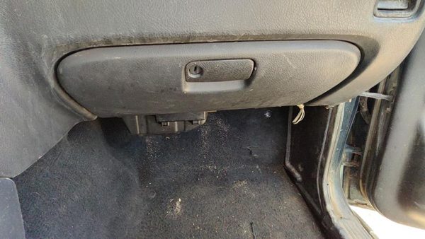 1996 97 Suzuki Sidekick Glove Box Assembly Complete Door With Latch Oem Gray Gri — photo 2