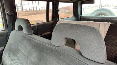 1993 Chevy S10 Blazer Pair Of Front Headrests Oem Left Right Set Seat