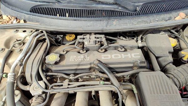 1995-2000 Dodge Stratus Valve Cover Oem 2.4L 4663540 — photo 2