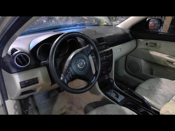 2005 Mazda 3 — vehicle photo 4