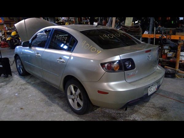 2005 Mazda 3 — vehicle photo 5
