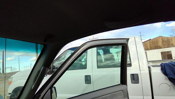 1999 Chevy Suburban Passenger Right A Pillar Trim Windshield Post Panel Gray 132 — photo 3