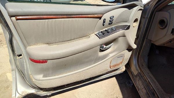 1997-03 Park Ave Ultra Driver Left Front Inside Door Trim Panel Only Oem Tan 562 — photo 1