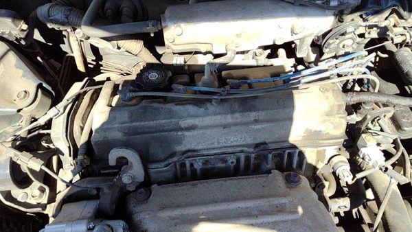 1997-2001 Toyota Camry Valve Cover Oem 2.2L 1120174071 — photo 1