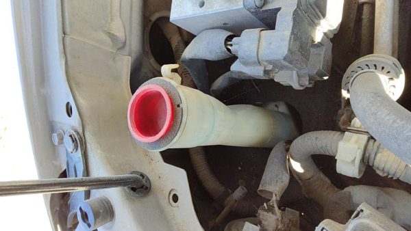 1997-2001 Toyota Camry Windshield Washer Fluid Reservoir With Pump Wiper Tank — photo 3