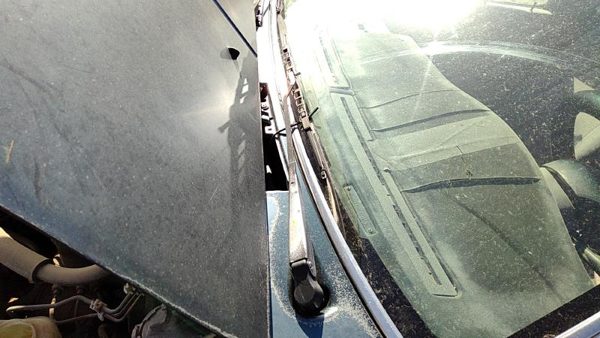 90-95 Pathfinder Nissan Pathfinder Driver Left Windshield Wiper Arm Blade Lever — photo 1