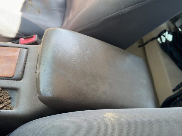 1999 Toyota Camry Center Console Lid Only Oem Arm Rest Fold Down Oak Ft4 — photo 2