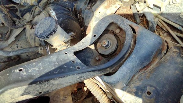 1996-1998 Suzuki Sidekick Strut Tower Brace Bracket Oem 1.8L — photo 5