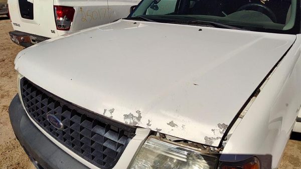 2005 Ford Explorer Hood Yz Oxford White Hail — photo 2
