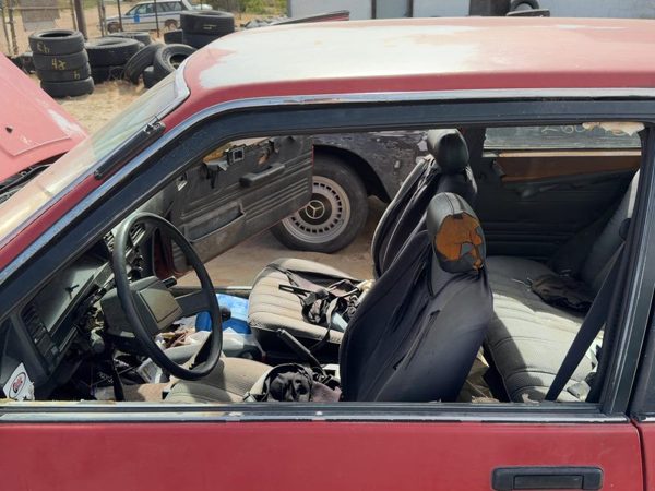 1987-1988 Toyota Fx Driver Left Front Side Window Door Glass Oem 681121A220 — photo 3