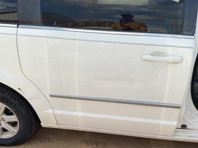 2010 Chrysler Town Rear Door RH White PW1