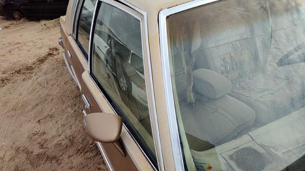 1978-1983 Chevy Malibu Passenger Right Front Side Window Door Glass Oem 4 Door — photo 2