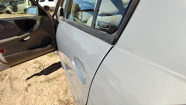 2000 Chevrolet Malibu Rear Door LH 17U Silvermist Hail — photo 2